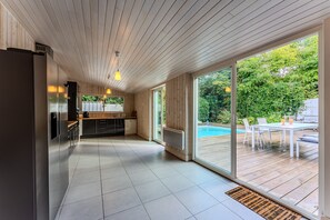 Interior - Villa 'Centre Cap Ferret Ref 40' with private pool, private terrace and Wi-Fi (Lège-Cap-Ferret)