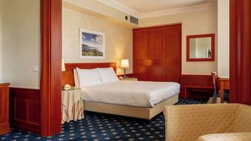 Suite Studio Junior, 1 trÚs grand lit et 1 canapé-lit