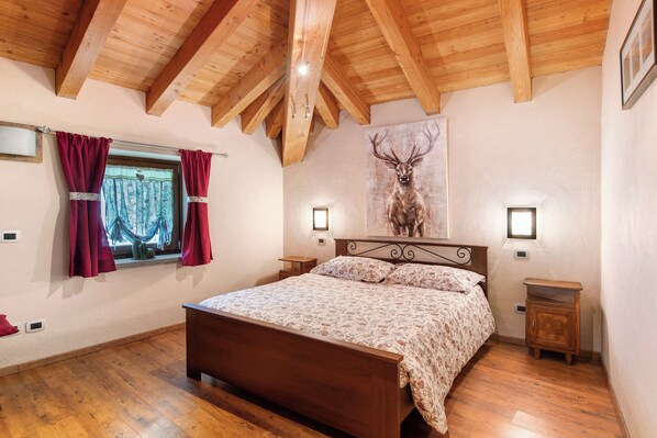 2 chambres, accès au Wi-Fi (inclus), literie fournie