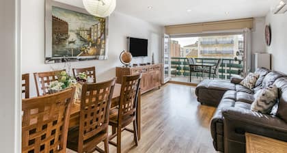 Apartment 'Calonge Beach' with Private Terrace, Balcony and Air Conditioning