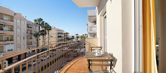 Apartment 'Apartamento Merce' with Private Terrace and Wi-Fi