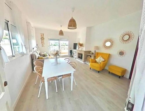 Holiday Home 'Casa Con Piscina De 8-14 Personas' with Private Pool, Private Terrace and Wi-Fi