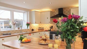 Fridge, dishwasher, electric kettle, toaster