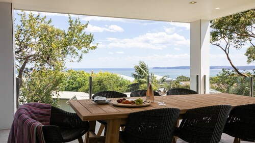 Sweeping ocean views from Killcare to Palm Beach