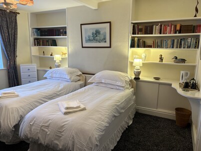 Lucy Cross Guest House