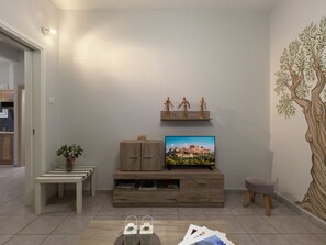 Living room - Cozy Athenian 1br: Pistachio Charm (Athens)