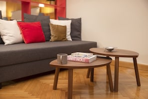 Living room - Vibrant ap in Kolonaki Area (Athens)