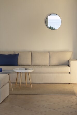 Living room - Stunning Beachfront 3BR Villa (Paros)