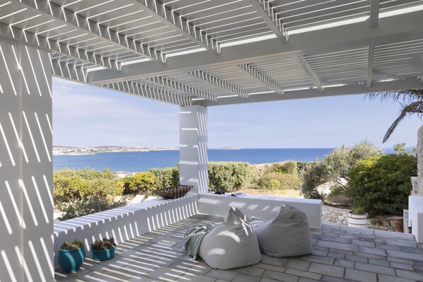 Shower - Stunning Beachfront 3BR Villa (Paros)