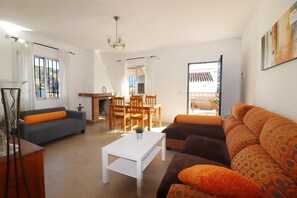 TV, fireplace - 1014 Villa Anamari (Frigiliana)