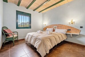 5 soverom, wi-fi (inkludert) og sengetøy