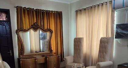 Royal Blue Inn Guest House E-11