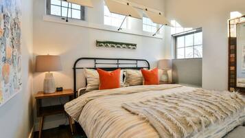 2 chambres, fer et planche à repasser, lit parapluie, Wi-Fi