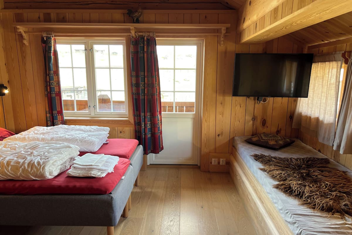 Superior-Vierbettzimmer | Individuell dekoriert, individuell eingerichtet, kostenloses WLAN