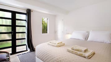 1 slaapkamer, een strijkplank/strijkijzer, gratis wifi, beddengoed