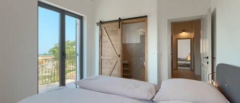 4 chambres, lit parapluie, Wi-Fi gratuit, draps fournis