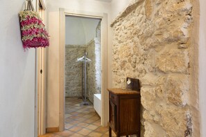 Interior - Apartment "Casa Virginia - Corbezzolo" with Shared Pool & Wi-Fi (Orco Feglino)