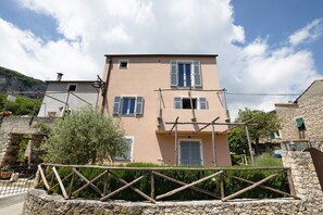 Exterior - Apartment "Casa Virginia - Vigna" with Sea View, Shared Pool & Wi-Fi (Orco Feglino)