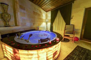 Jetted tub - Enjoy Stone Hotel  (Nevsehir)