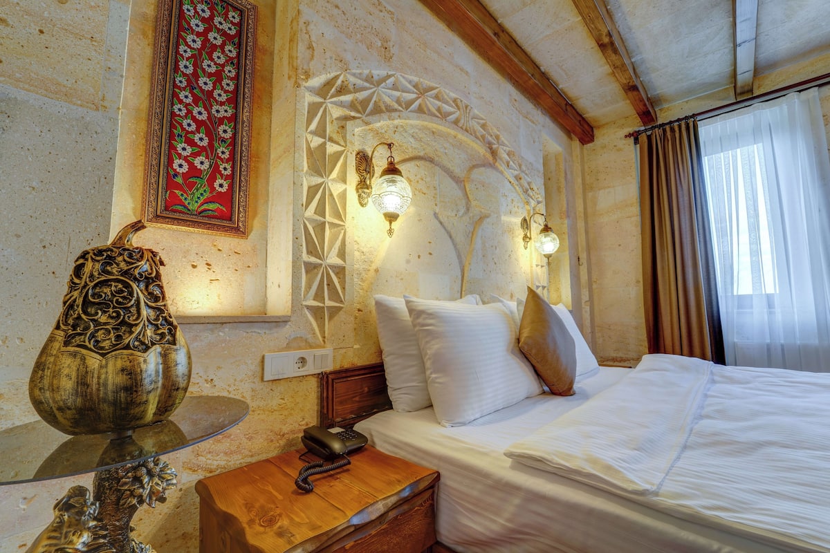 Deluxe Room | 1 bilik tidur, peralatan tempat tidur premium, busa memori