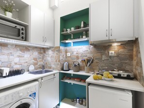 Private kitchen - Acropolitan Your Home Under Acropolis (Athens)