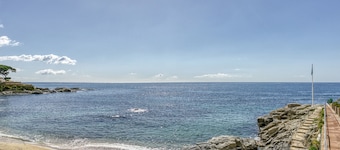Apartment 'Calella Pallafrugell' with Private Terrace