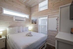 1 camera, ferro/asse da stiro, Wi-Fi, lenzuola