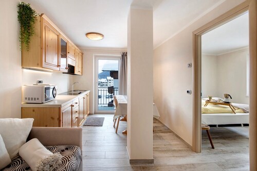 Apartment 'Appartamento Zefiro' with Mountain View, Balcony and Wi-Fi