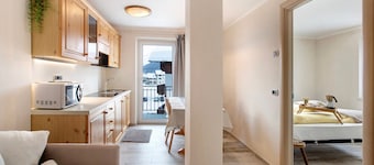 Apartment 'Appartamento Zefiro' with Mountain View, Balcony and Wi-Fi
