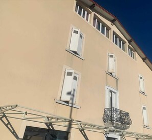 Fachada de la propiedad
