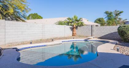 Cozy House w/ Pool, Near State Farm Stadium