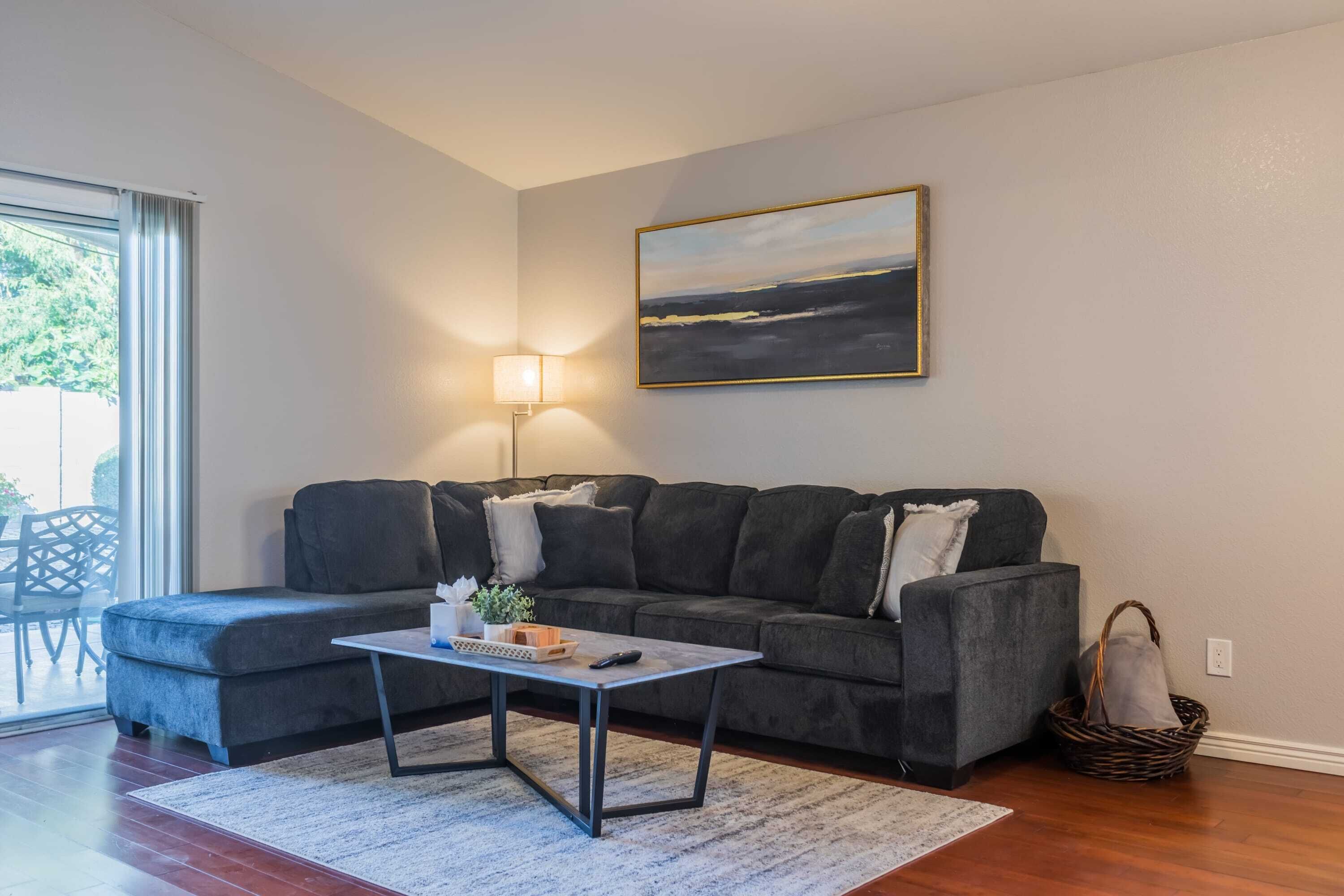 Cozy House W/ Pool, Near State Farm Stadium - Glendale, AZ