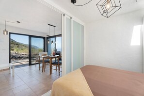 1 chambre, Wi-Fi gratuit, draps fournis