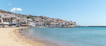 Studio Apartment 'Aegeo 1' with Sea View, Wi-Fi and Air Conditioning