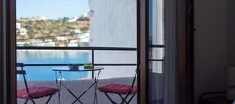 Holiday Home 'Villa Virginia' with Balcony, Wi-Fi and Air Conditioning