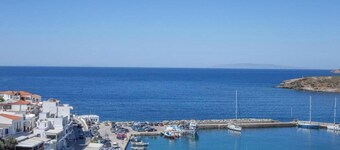 Holiday Home 'Villa Virginia' with Balcony, Wi-Fi and Air Conditioning