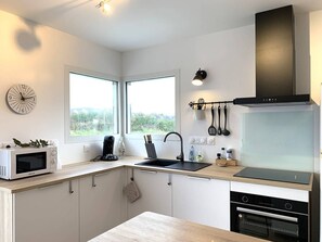 Køleskab, mikrobølgeovn, ovn, opvaskemaskine