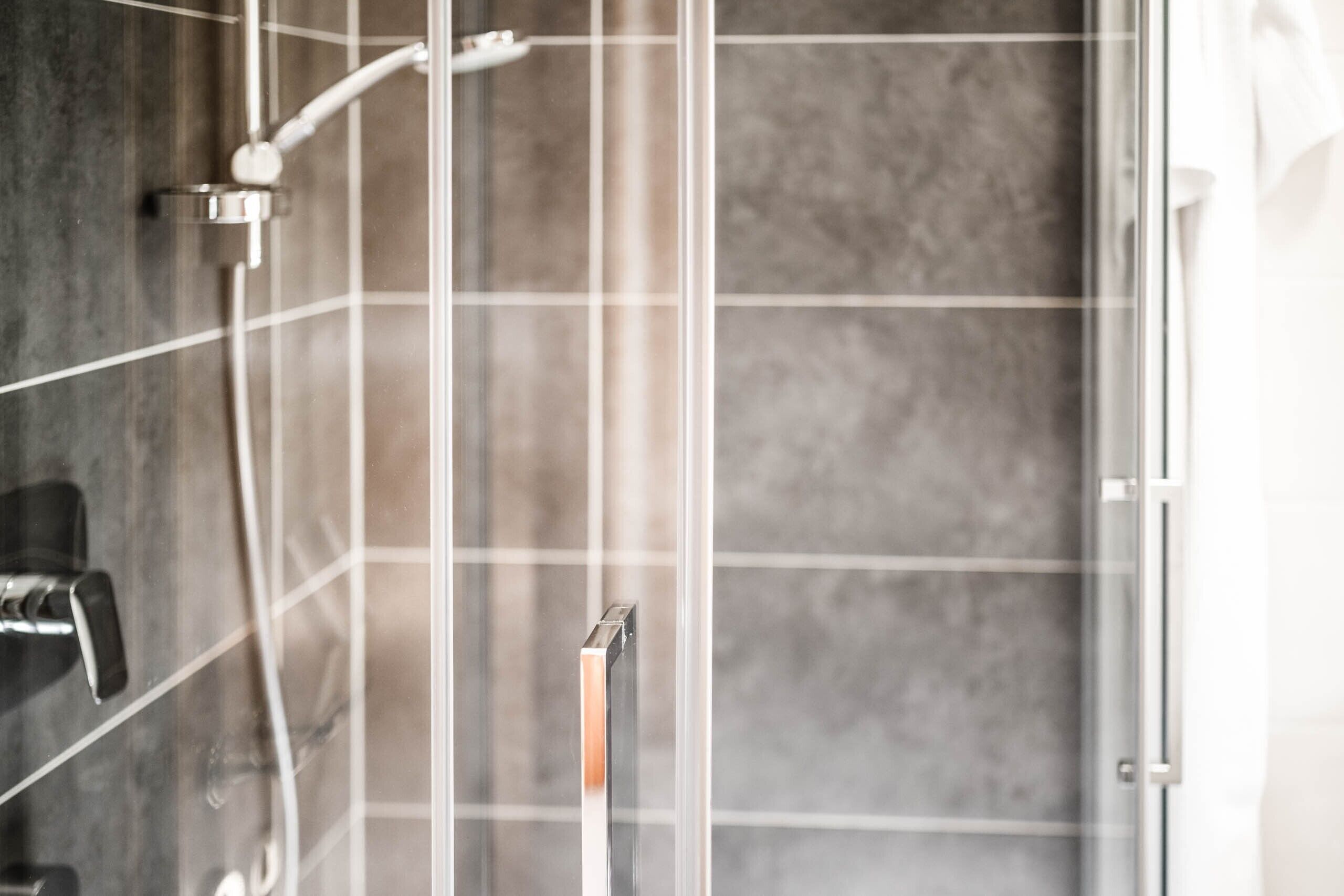 Douche, serviettes fournies