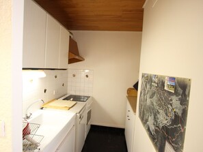 Frigorifero, microonde, forno