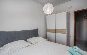 3 soverom, wi-fi (inkludert) og sengetøy