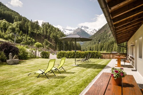 Angererhof - Ferienwohnung 'Anton' mit Bergblick, Balkon und WLAN