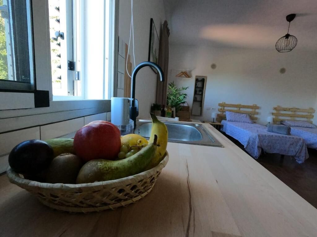 Studio | Private kitchen | Mini-fridge, microwave, coffee/tea maker