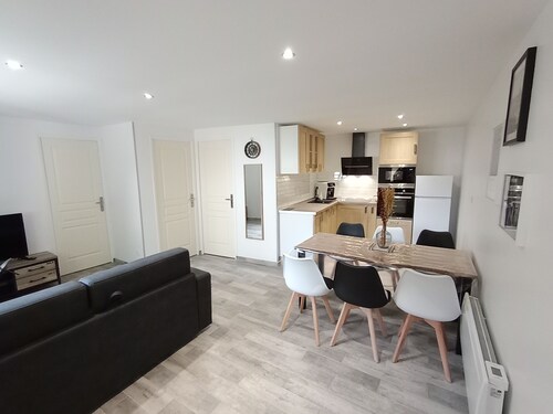 6 Personnes / Proche Disney et Aéroport CDG