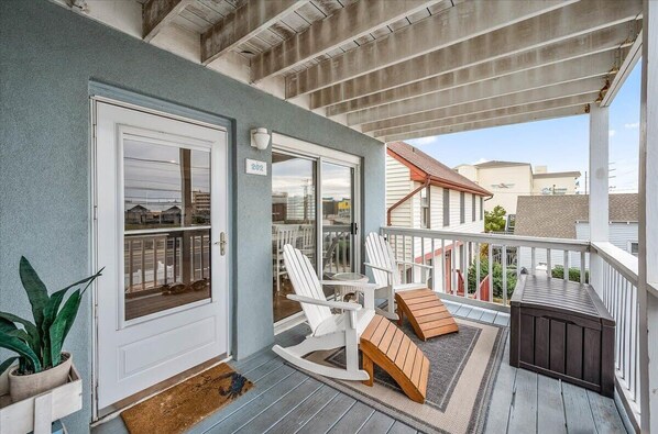 Terrace/patio - Nicely Renovated Two Bedroom Oceanside Condo (Ocean City)