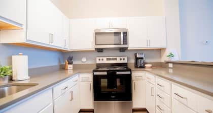 3BR CozySuites TheBlock Skybridge Access