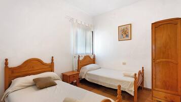 4 camere, Wi-Fi gratuito, lenzuola