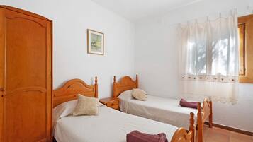 4 chambres, Wi-Fi gratuit, draps fournis
