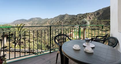 Holiday Home 'Casa De Berta' with Mountain Views, Private Terrace and Wi-Fi