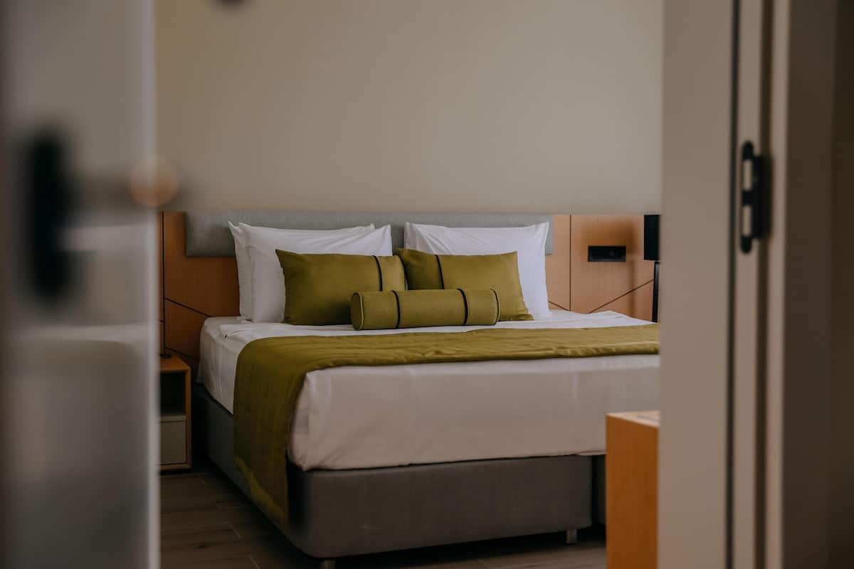 Luxury Suite | Premium bedding, Select Comfort beds, free minibar, in-room safe