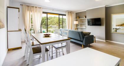 Appartement 'Apartamento Ponent 6' avec terrasse privée, Wi-Fi et climatisation